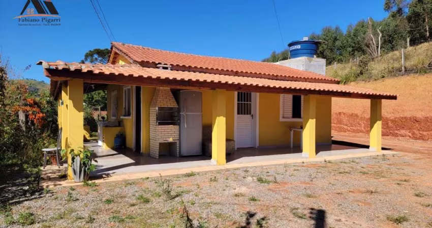 Chácara para Venda em Pedra Bela, zona rural, 1 dormitório, 1 suíte, 2 banheiros