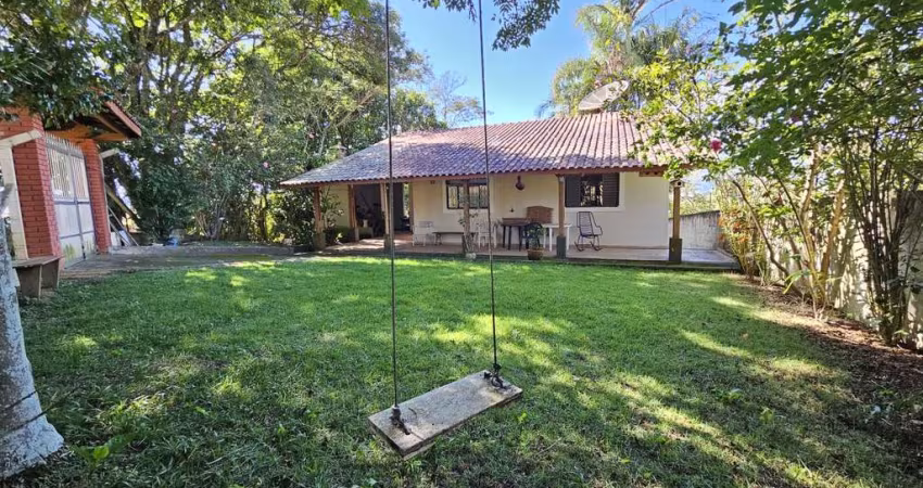 Chácara para Venda em Pinhalzinho, zona rural, 3 dormitórios, 1 suíte, 2 banheiros