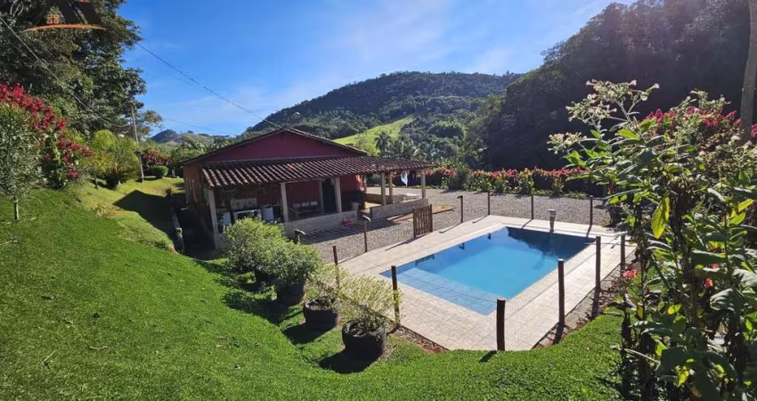 Chácara para Venda em Socorro, zona rural, 3 dormitórios, 1 suíte, 2 banheiros