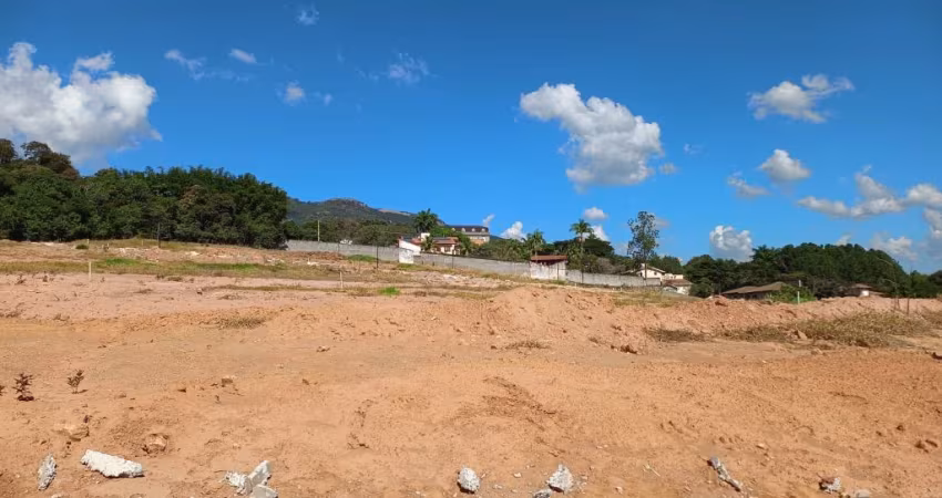 “Condomínio Ecoville' Av. Santana. Sua vida agora tem um novo endereço  o mais novo condomínio residencial de Atibaia. Ecoville Santana 360m² Segurança 24 horas.