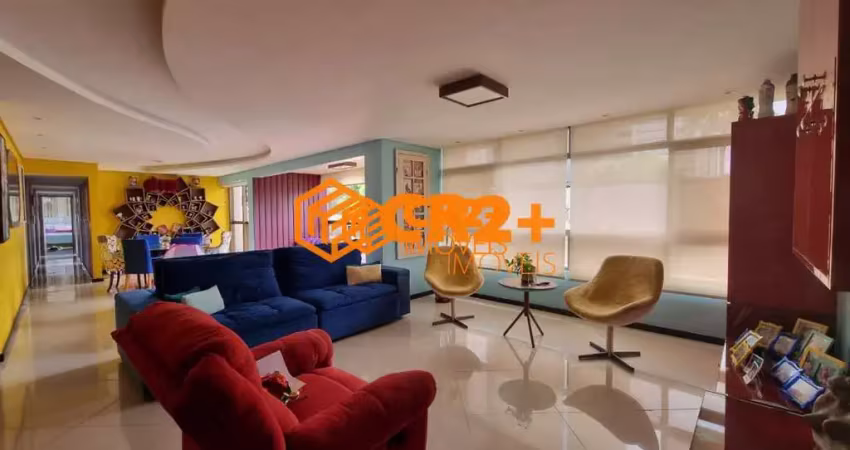 Apartamento a Venda com 4 quartos 3 suítes em Casa Forte 200m² em Recife