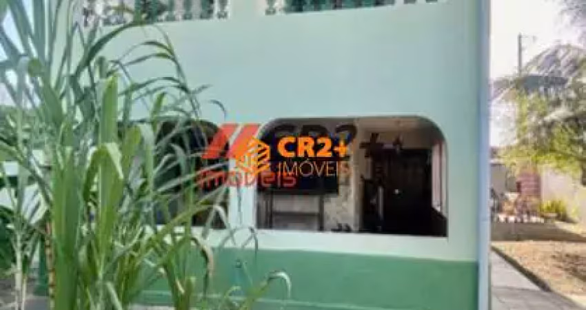 Casa à venda com 4 quartos, 2 suítes em piedade com 480 m².