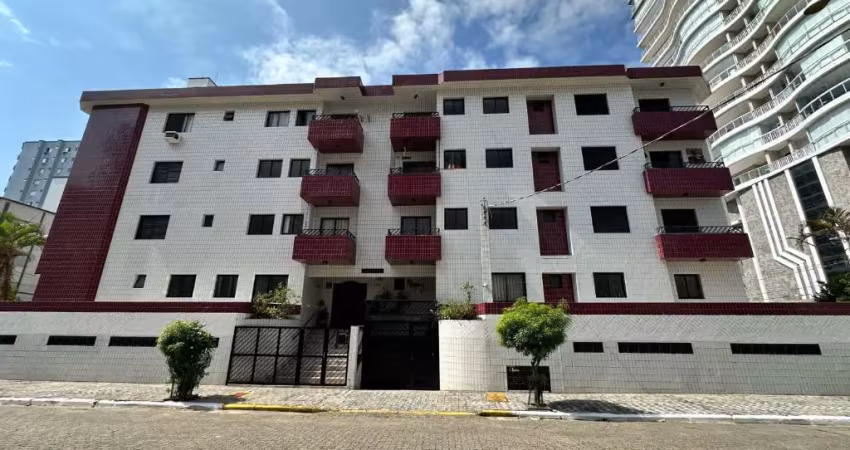 Apartamento 1 dormitório com sacada e vista mar