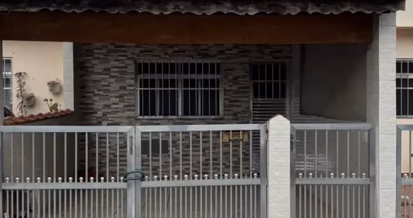 Casa com 2 quartos à venda na Rua Lazurita, 451, Nova Mirim, Praia Grande