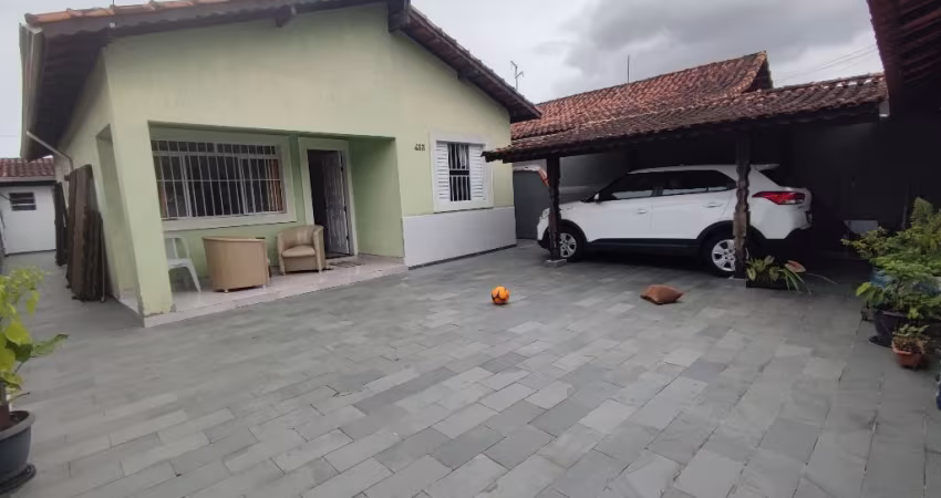 Casa Isolada, 2 Dormitórios, Quintal, Edicula no Maracanã