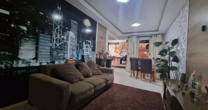 Apartamento com 130,89m² semimobiliado à venda no bairro Centro de Jaraguá do Sul
