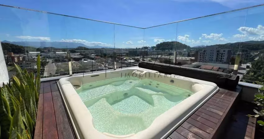 Cobertura com 130,54m² mobiliada à venda no bairro Santo Antônio em Joinville