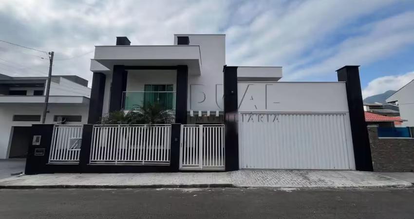 Casa à venda no bairro vila baependi em jaraguá do sul.