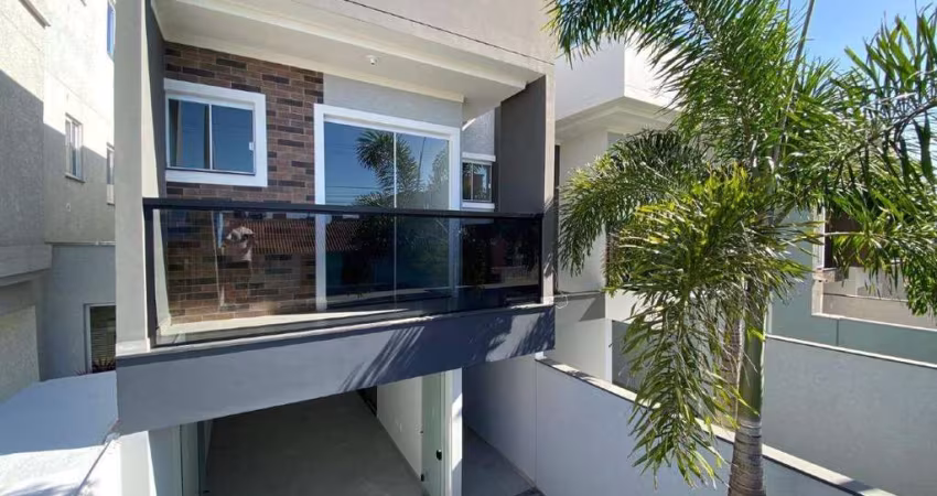 Geminado à venda, 2 quartos, 1 suíte, 2 vagas, Itacolomi - Balneário Piçarras/SC