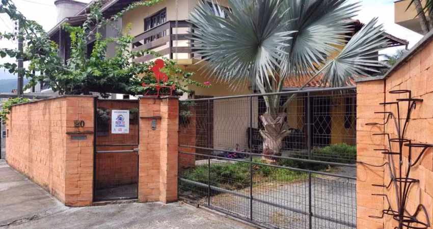 Casa à venda, 3 quartos, 2 suítes, 2 vagas, Tifa Martins - Jaraguá do Sul/SC