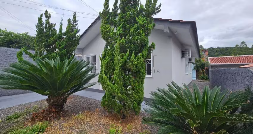 Casa à venda, 2 quartos, 2 vagas, Amizade - Jaraguá do Sul/SC