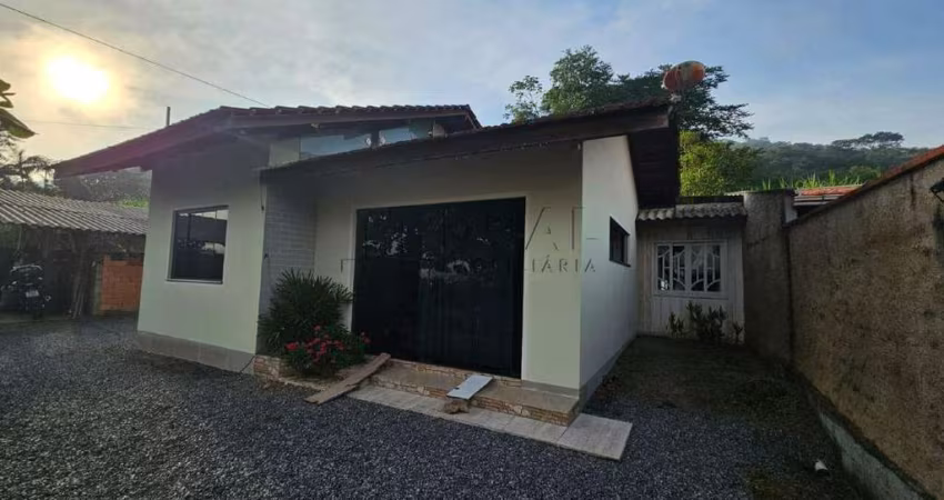 Casa de esquina no bairro Rio Hern em Schroeder