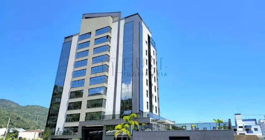 Exclusividade e Sofisticação em 233m² Privativos – Próximo ao Centro