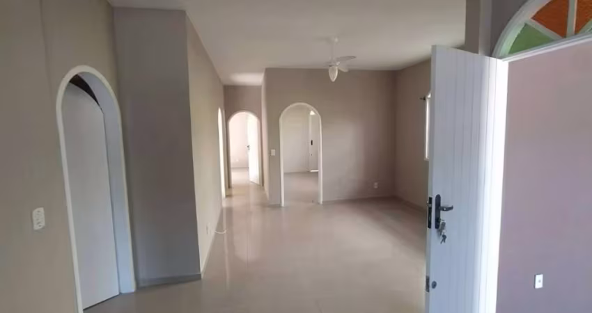 Casa 3 Quartos com 1 Suíte - Jardim Atlântico
