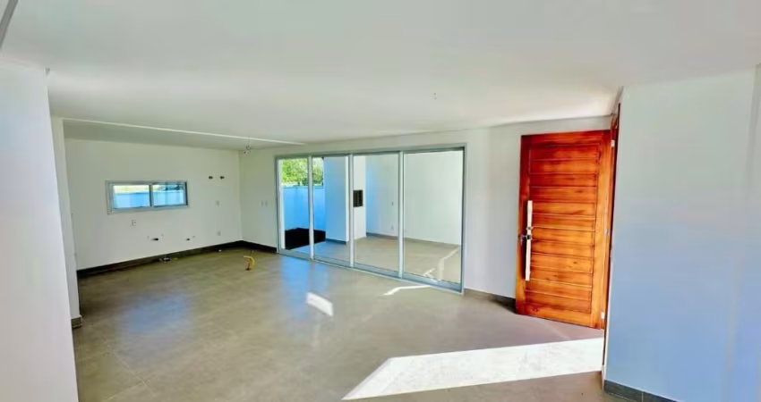 Casa Nova à venda no Ribeirão da Ilha em Florianópolis