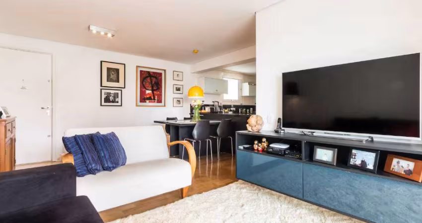 Apartamento venda  em Vila Nova Conceição com 2 quartos, 1 vaga,  74m²