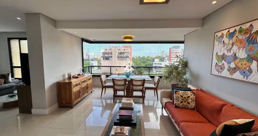 Imperdível oportunidade de adquirir um luxuoso apartamento de 4 quartos na Pituba, Salvador-BA, com 3 suítes e 3 vagas de garagem.