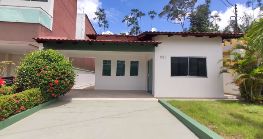 Casa Térrea no Condomínio Forest Hill, 3 suítes, 4 vagas na garagem