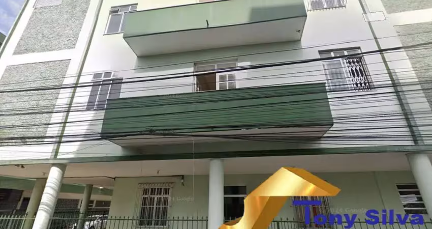 Apartamento a 200 metros da praia com 2 quartos, no centro de cabo frio !!!