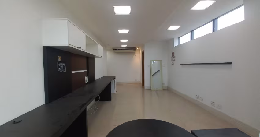Avenida Embaixador Abelardo Bueno 01