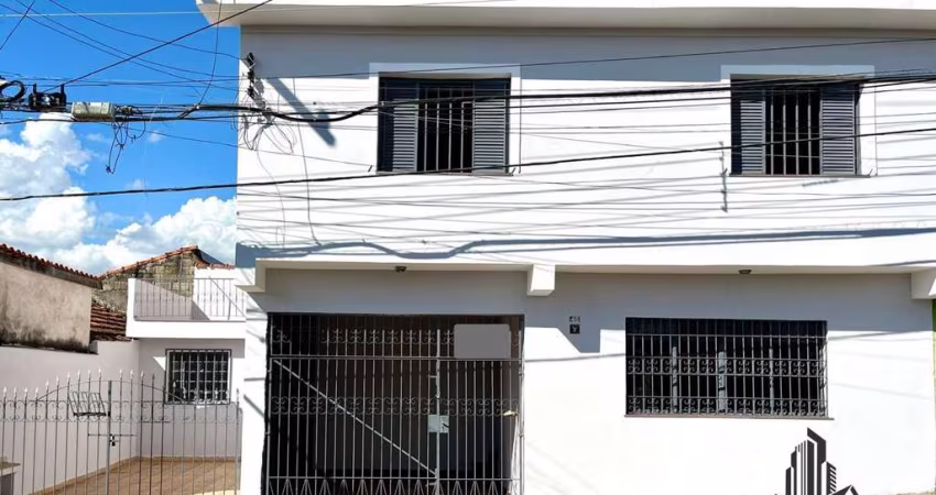 Casa para Venda em Bragança Paulista, Vila Municipal, 5 dormitórios, 1 suíte, 3 banheiros, 3 vagas