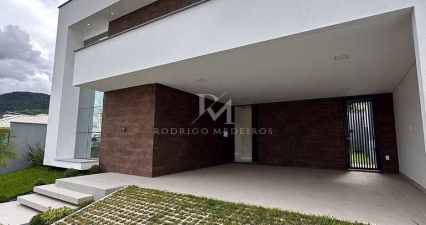 Casa Térrea com 3 Suítes - Pedra Branca, Palhoça/SC