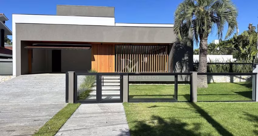 Casa à venda no bairro Pedra Branca em Palhoça/SC