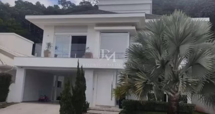 Casa 4 Suítes no bairro Pedra Branca em Palhoça/SC