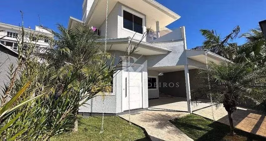 Casa à venda no bairro Pedra Branca em Palhoça/SC