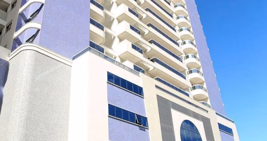 Apartamento à venda no bairro Campinas em São José/SC