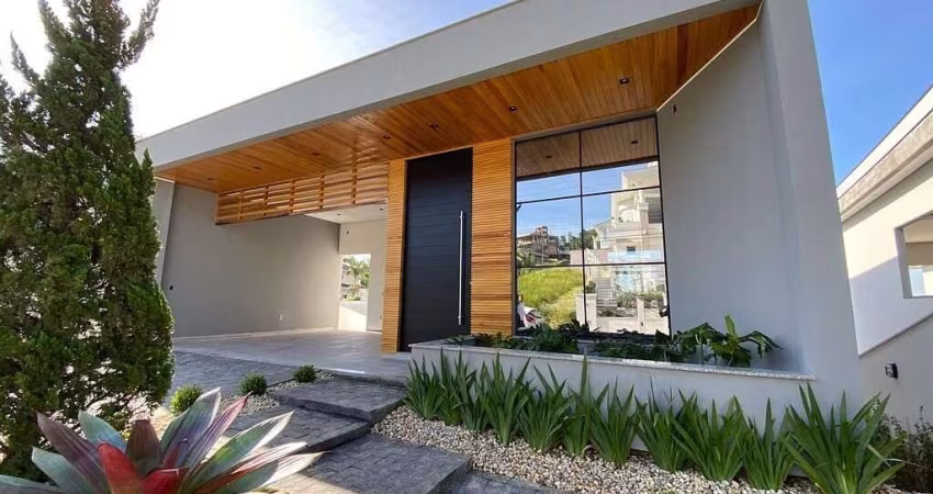 Casa 3 Dormitórios 1 Suíte no bairro Pedra Branca em Palhoça/SC
