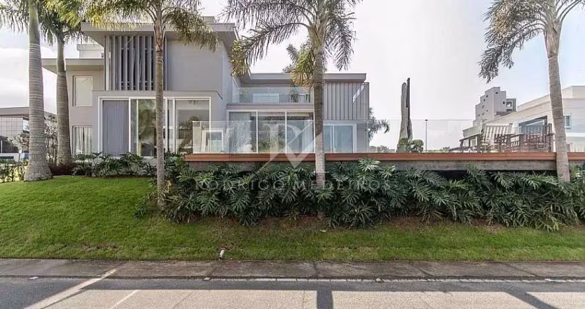 Casa 5 Dormitórios (3 Suítes), Mobiliado - Itajaí/SC