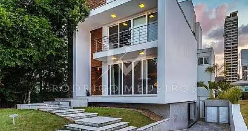 Casa 880 m², 5 Suítes, Mobiliado - Itajaí-SC