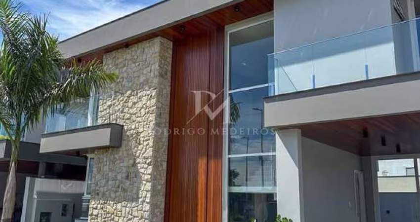 Casa 3 Suítes, Piscina - Pedra Branca, Palhoça/SC