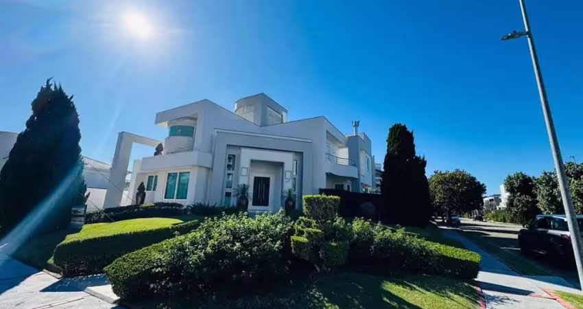 Casa 4 Suítes, Piscina - - Jurerê Internacional - Florianópolis-SC