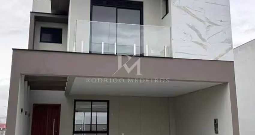Casa com 3 quartos em condomínio com lazer e acabamento de alto padrão