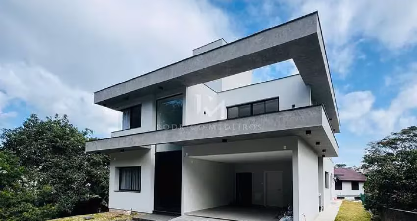 Casa à venda no cacupé, florianópolis, com 4 quartos e piscina