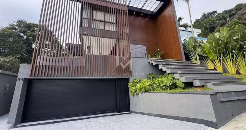 Casa à venda com 5 suítes na barra, balneário camboriú