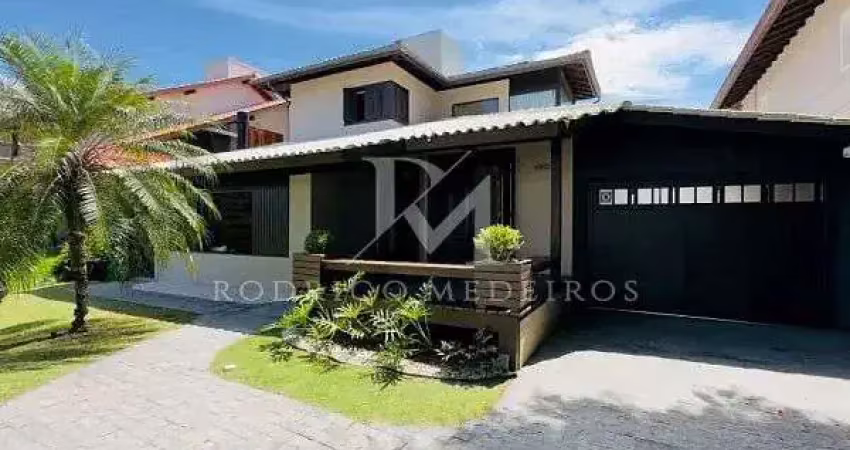 Casa à venda com 4 dormitórios e 2 suítes – 300m² de área construída