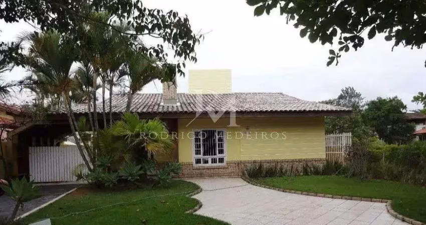 Casa com 3 suítes e lareira à venda – 151m² privativos