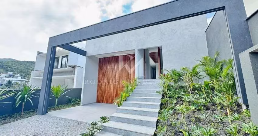 Casa com 3 quartos à venda na Rua dos Rouxinóis, Pedra Branca, Palhoça
