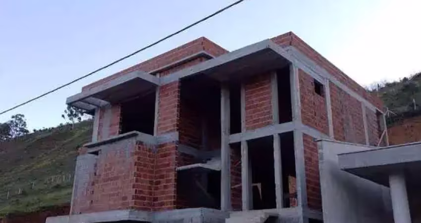 Casa com 4 dormitórios à venda, 260 m² por r$ 780.000,00 - novo horizonte - juiz de fora/mg