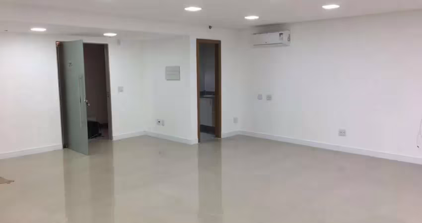 Sala comercial para locação em salvador, caminho das árvores, 2 banheiros, 2 vagas