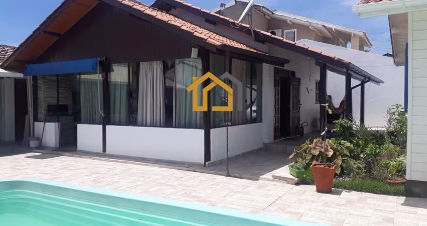 Casa à venda no bairro Ingleses do Rio Vermelho - Florianópolis/SC