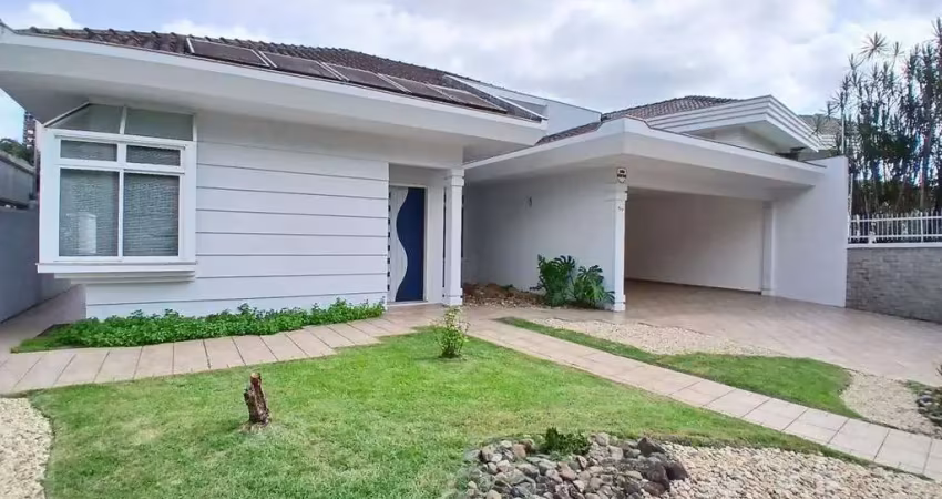 Casa no bairro América com 4 dormitórios sendo uma suíte com closet