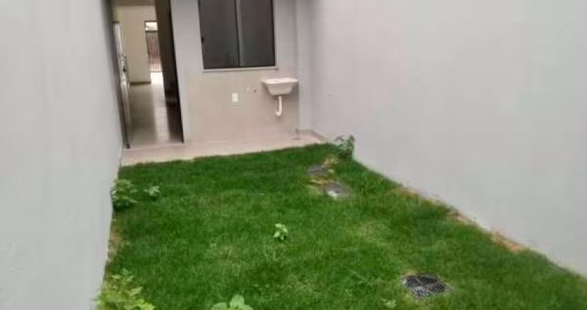 Casa a venda no Bairro Rio Branco - 2 quartos com suíte