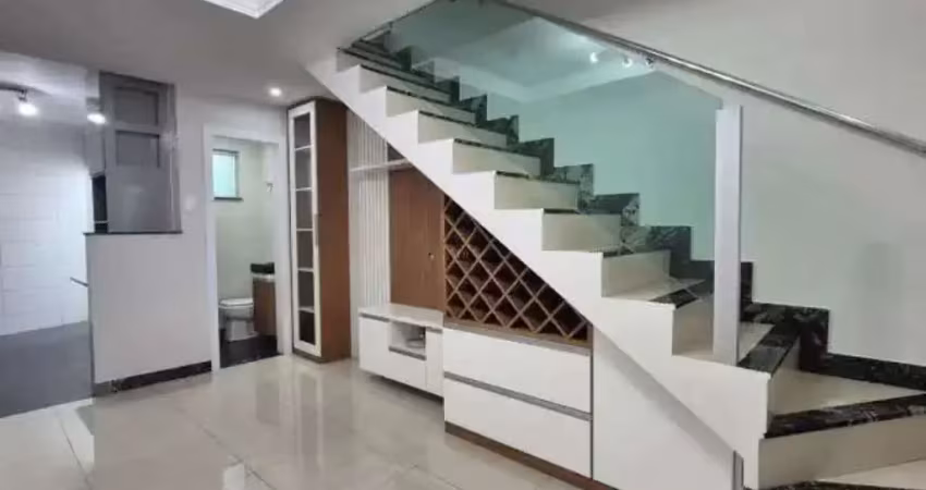 Casa geminada - 110m² - 2qt - 01 vg. com armários - r$449k