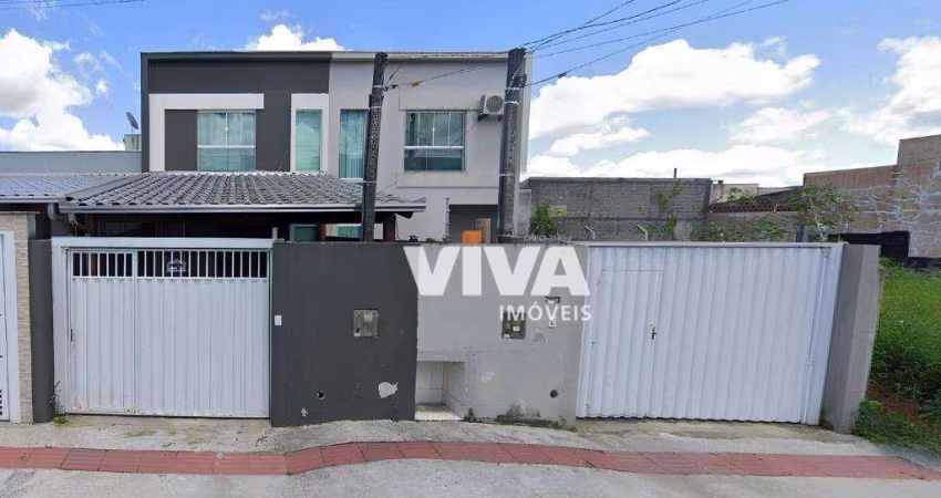 Sobrado com 2 dormitórios à venda, 60 m² por R$ 389.990,00 - Espinheiros - Itajaí/SC