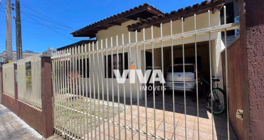 Casa com 2 dormitórios à venda, 110 m² por R$ 750.000,00 - São João - Itajaí/SC