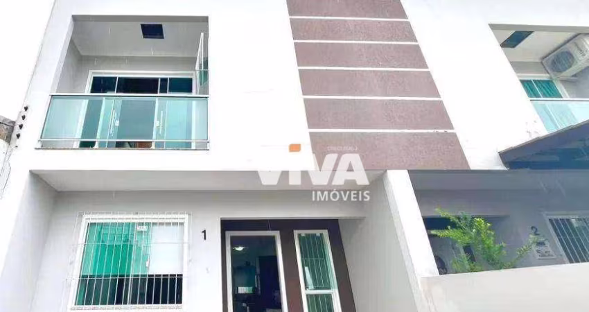 Sobrado com 2 dormitórios à venda, 80 m² por R$ 450.000,00 - Cordeiros - Itajaí/SC
